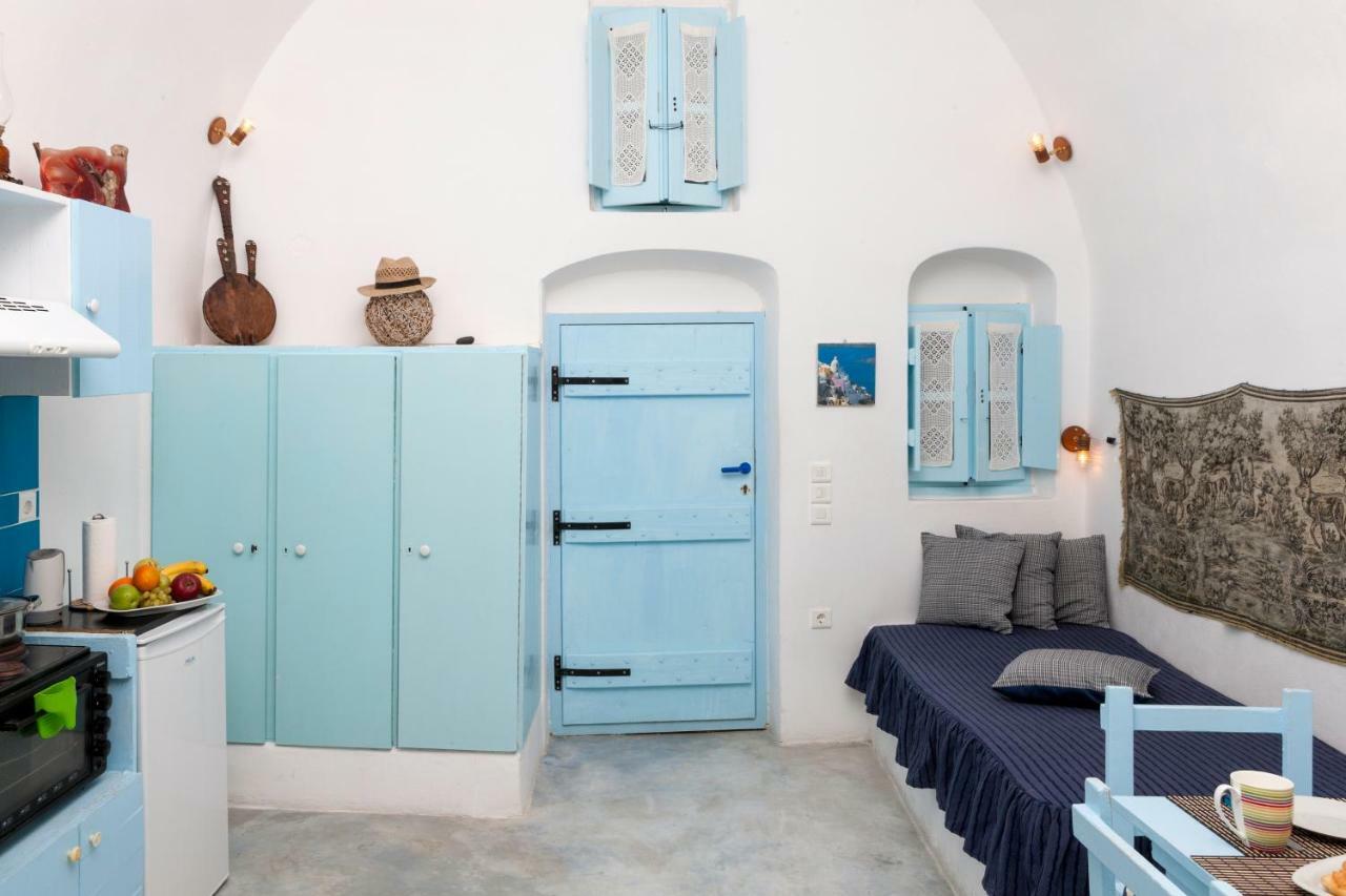 Black Rock Traditional Rooms Emporio  Esterno foto